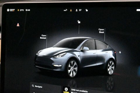 Tesla Model Y Model Y Long Range AWD 4WD 5dr 39