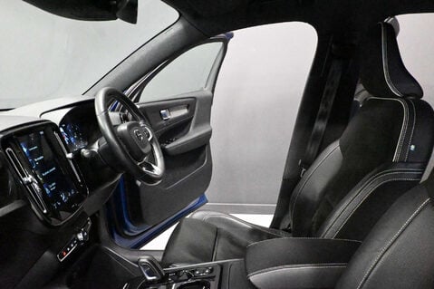Volvo XC40 2.0 XC40 R-Design D3 AWD Auto 4WD 5dr 12