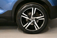 Volvo XC40 2.0 XC40 R-Design D3 AWD Auto 4WD 5dr 19