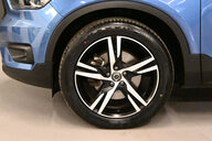 Volvo XC40 2.0 XC40 R-Design D3 AWD Auto 4WD 5dr 21