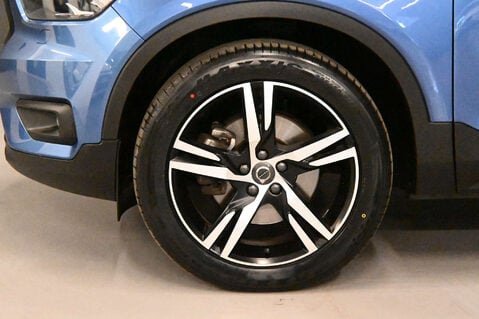 Volvo XC40 2.0 XC40 R-Design D3 AWD Auto 4WD 5dr 21