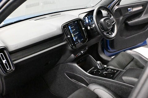 Volvo XC40 2.0 XC40 R-Design D3 AWD Auto 4WD 5dr 24