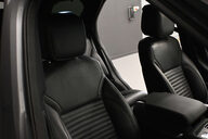 Land Rover Discovery 3.0 Discovery R-Dynamic SE D MHEV Auto 4WD 5dr 29