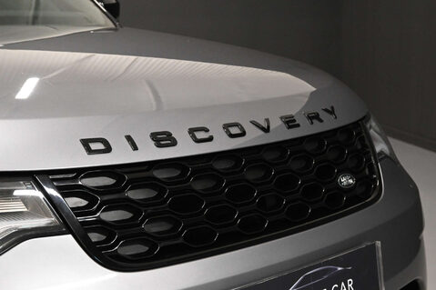 Land Rover Discovery 3.0 Discovery R-Dynamic SE D MHEV Auto 4WD 5dr 52