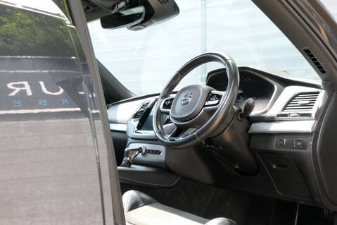 Volvo XC90 2.0 XC90 R-Design Pro D5 PowerPulse AWD Auto 4WD 5dr 4