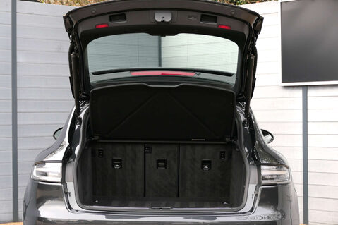 Porsche Macan 2.9T V6 GTS SUV 5dr Petrol PDK 4WD Euro 6 (s/s) (440 ps) 18