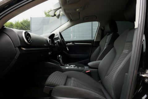 Audi A3 1.4 A3 e-tron Sportback Semi-Auto 5dr 38