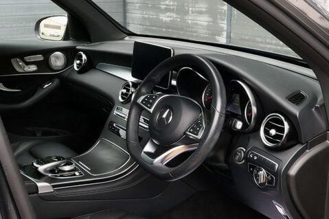 Mercedes-Benz GLC 2.0 GLC 250 AMG Night Edition Premium+ 4Matic Auto 4WD 5dr 4