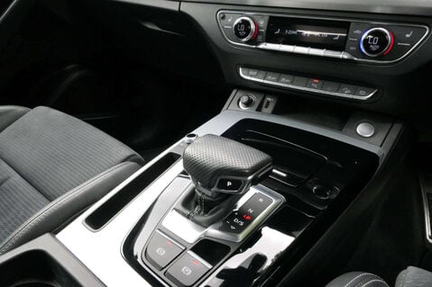 Audi Q5 2.0 Q5 S Line 45 TFSI MHEV Quattro Semi-Auto 4WD 5dr 24