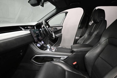 Jaguar F-Pace 2.0 F-PACE R-Dynamic SE D MHEV AWD Auto 4WD 5dr 50