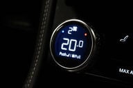 Jaguar F-Pace 2.0 F-PACE R-Dynamic SE D MHEV AWD Auto 4WD 5dr 34