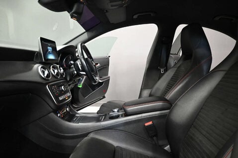 Mercedes-Benz CLA Class 2.1 CLA 220 D AMG Line Auto 4dr 9