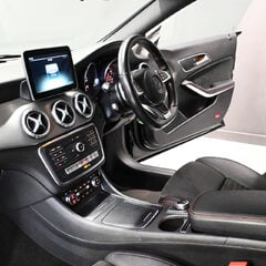 Mercedes-Benz CLA Class 2.1 CLA 220 D AMG Line Auto 4dr 1