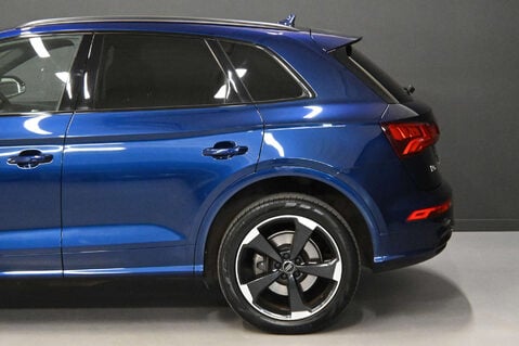 Audi Q5 2.0 Q5 Black Edition 40 TDI Quattro Semi-Auto 4WD 5dr 11