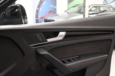 Audi Q5 2.0 Q5 Black Edition 40 TDI Quattro Semi-Auto 4WD 5dr 47
