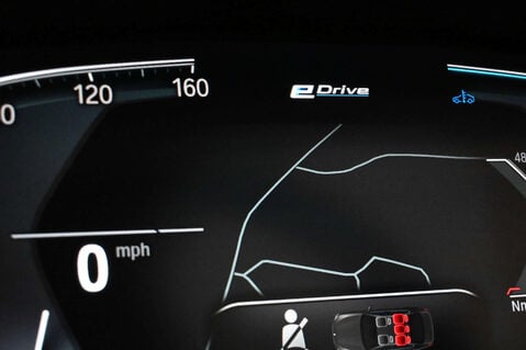 BMW 3 Series 2.0 330e M Sport Professional Edition Auto 4dr 9
