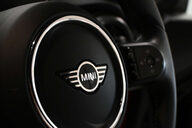 Mini Hatch 1.5 Cooper Sport Auto 3dr 61