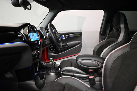 Mini Hatch 1.5 Cooper Sport Auto 3dr 6