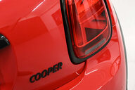 Mini Hatch 1.5 Cooper Sport Auto 3dr 25
