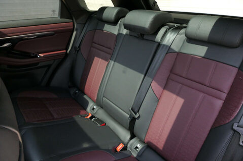 Land Rover Range Rover Evoque 2.0 Range Rover Evoque R-Dynamic HSE D Auto 4WD 5dr 6