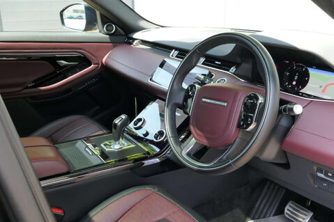 Land Rover Range Rover Evoque 2.0 Range Rover Evoque R-Dynamic HSE D Auto 4WD 5dr 4