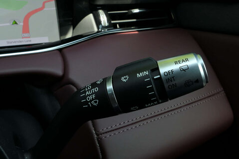 Land Rover Range Rover Evoque 2.0 Range Rover Evoque R-Dynamic HSE D Auto 4WD 5dr 28