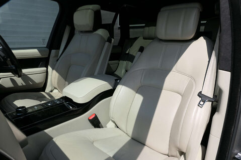 Land Rover Range Rover 5.0 Range Rover Autobiography V8 SC Auto 4WD 5dr 4