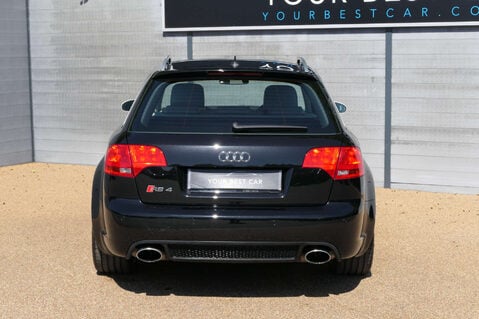 Audi A4 4.2 RS 4 Quattro 4WD 5dr 17