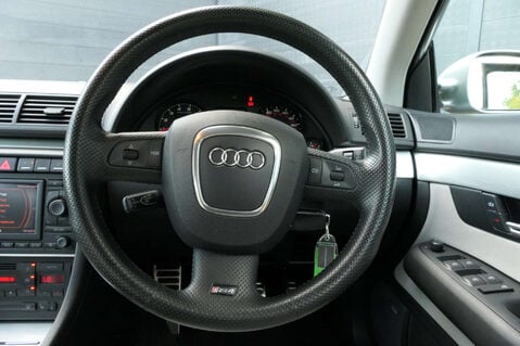 Audi A4 4.2 RS 4 Quattro 4WD 5dr 22