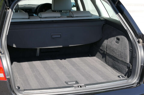 Audi A4 4.2 RS 4 Quattro 4WD 5dr 19