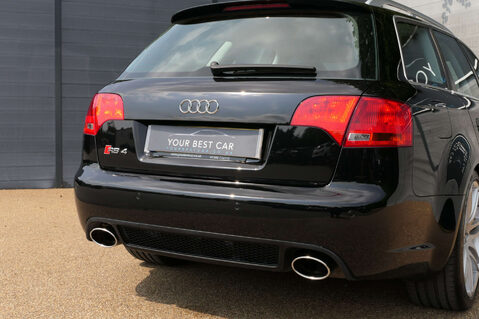 Audi A4 4.2 RS 4 Quattro 4WD 5dr 14