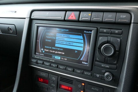 Audi A4 4.2 RS 4 Quattro 4WD 5dr 29
