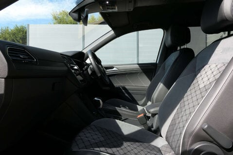 Volkswagen Tiguan 1.5 Tiguan Allspace R-Line TSi Semi-Auto 5dr 41