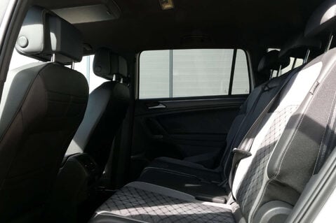 Volkswagen Tiguan 1.5 Tiguan Allspace R-Line TSi Semi-Auto 5dr 43