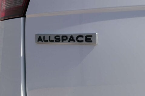 Volkswagen Tiguan 1.5 Tiguan Allspace R-Line TSi Semi-Auto 5dr 46