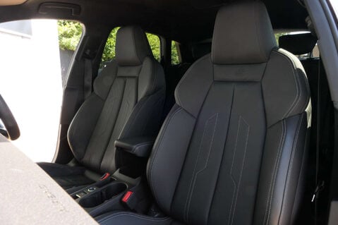 Audi A3 1.0 A3 Sportback 30 TFSI MHEV S Line Semi-Auto 5dr 8