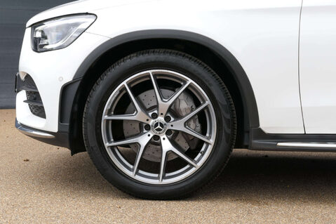 Mercedes-Benz GLC 2.0 GLC 300 AMG Line Premium+ D 4Matic Auto 4WD 5dr 9
