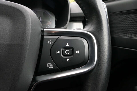 Volvo XC40 1.5 XC40 Inscription Pro T5 PHEV Auto 5dr 31
