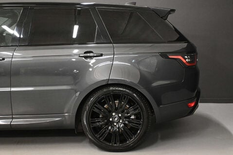 Land Rover Range Rover Sport 3.0 Range Rover Sport HSE Dynamic D MHEV Auto 4WD 5dr 37