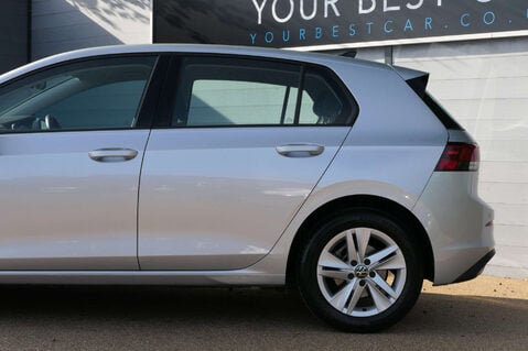 Volkswagen Golf 1.5 Golf Life TSi 5dr 11