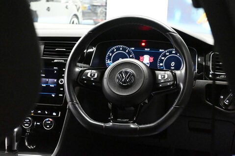 Volkswagen Golf 2.0 Golf R TSi 4Motion Semi-Auto 4WD 5dr 57