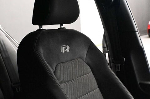 Volkswagen Golf 2.0 Golf R TSi 4Motion Semi-Auto 4WD 5dr 12