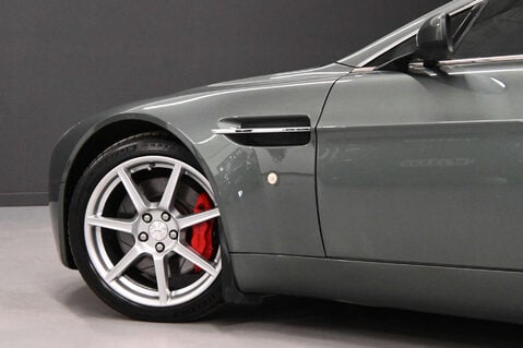 Aston Martin Vantage 4.3 Vantage V8 3dr 82