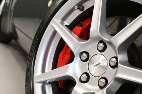 Aston Martin Vantage 4.3 Vantage V8 3dr 52