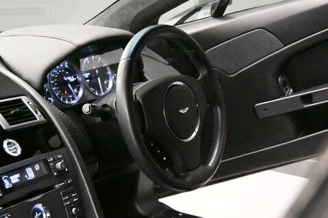 Aston Martin Vantage 4.3 Vantage V8 3dr 19