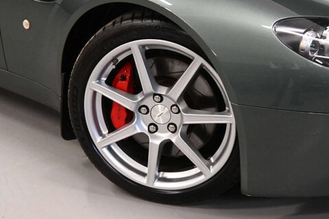Aston Martin Vantage 4.3 Vantage V8 3dr 68