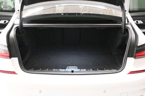 BMW 3 Series 2.0 330E xDrive M Sport Auto 4WD 4dr 45