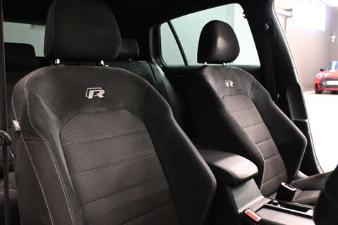 Volkswagen Golf 2.0 Golf R TSi Semi-Auto 4WD 5dr 35