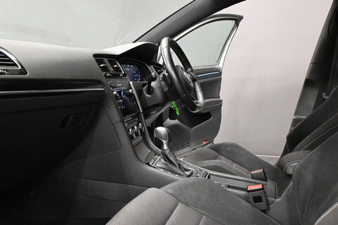 Volkswagen Golf 2.0 Golf R TSi Semi-Auto 4WD 5dr 17