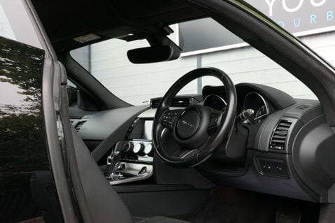 Jaguar F-Type 3.0 F-Type V6 Auto 3dr 32